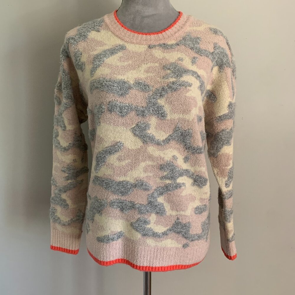 Anthropologie Womens Pink Grey Camo Sweater Pullover Long Sleeve Size Small